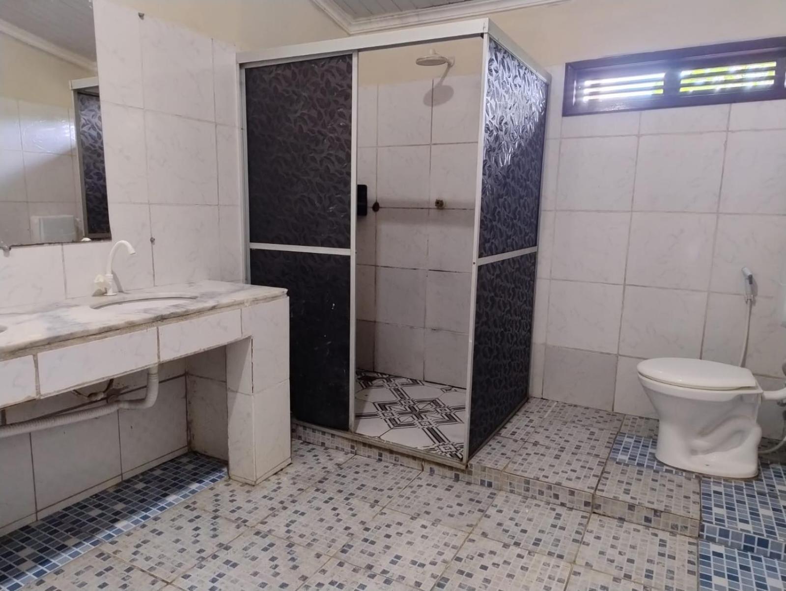 Quartos Aconchegante E Arejados Homestay *